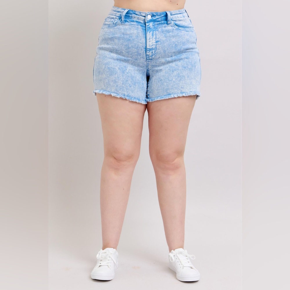 Judy Blue Light Blue Jean Shorts NWT - Picture 6 of 10